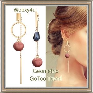 ✨see Pic 2 and 3. Geometric Earrings Trend✨